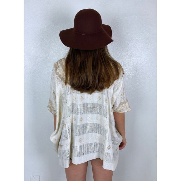 vintage 70s Cream OAXACAN Mexican Heavy EMBROIDERED CAPE top os cut out handmade - Picture 10 of 10